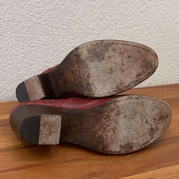 FRYE 71075 Stella Burgundy Wine Leather Slip On Ankle Bootie Block Heels Size 9B - Picture 11 of 16